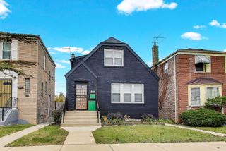 10441 S Prairie Avenue, Chicago, IL 60628