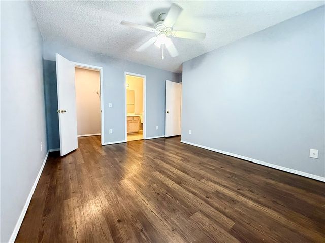 3102 NE 12 Street, Bentonville, AR 72712