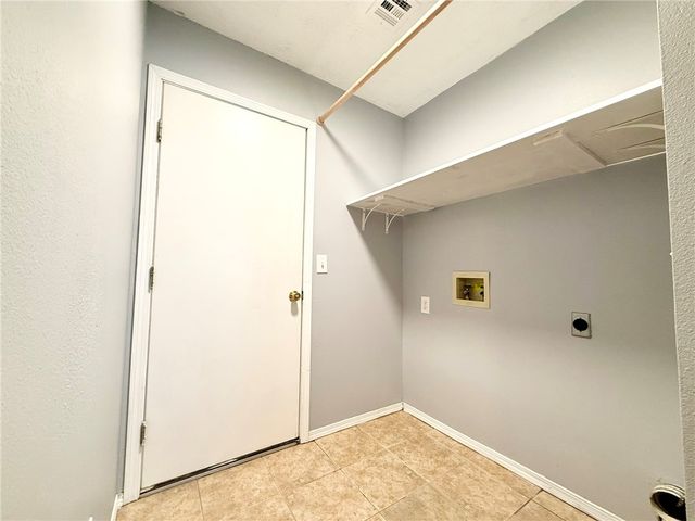 3102 NE 12 Street, Bentonville, AR 72712