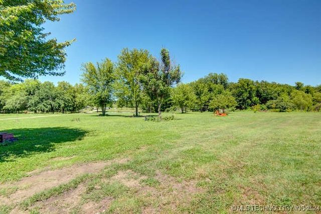 15522 E 370 Road, Claremore, OK 74017