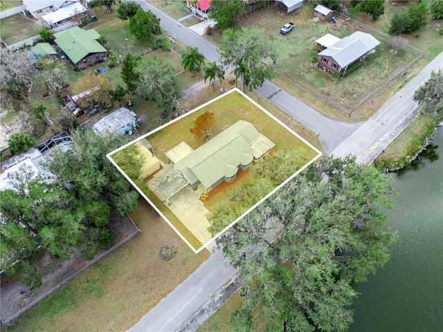 530 N FRENCH AVENUE, Fort Meade, FL 33841