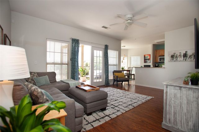 6810 Deatonhill DR 1204, Austin, TX 78745