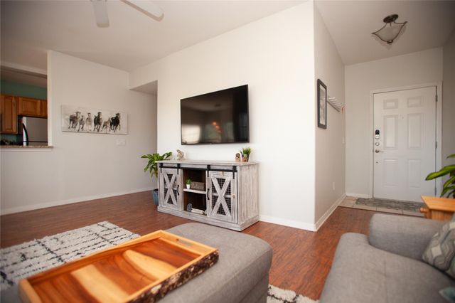 6810 Deatonhill DR 1204, Austin, TX 78745