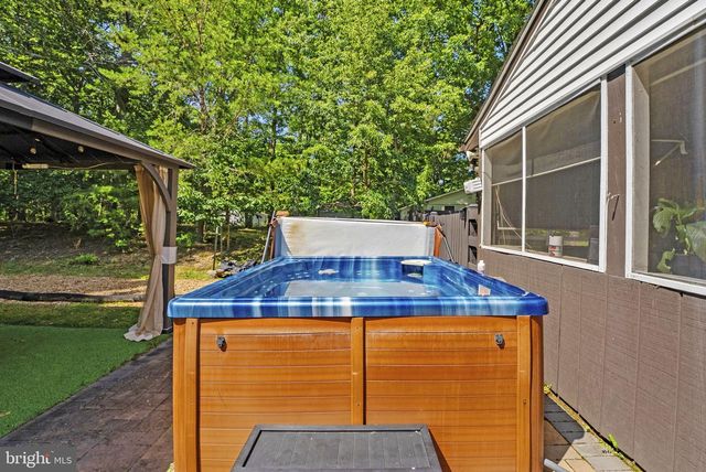 15300 NOTTINGHAM DR, Manassas, VA 20112