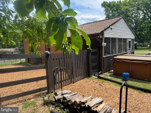 15300 NOTTINGHAM DR, Manassas, VA 20112