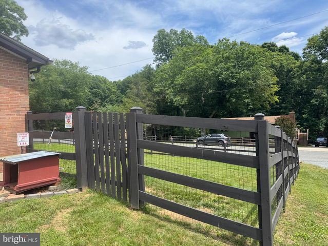 15300 NOTTINGHAM DR, Manassas, VA 20112