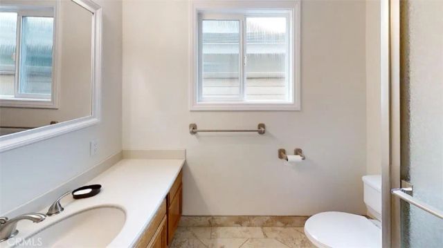239 Albert Place, Costa Mesa, CA 92627