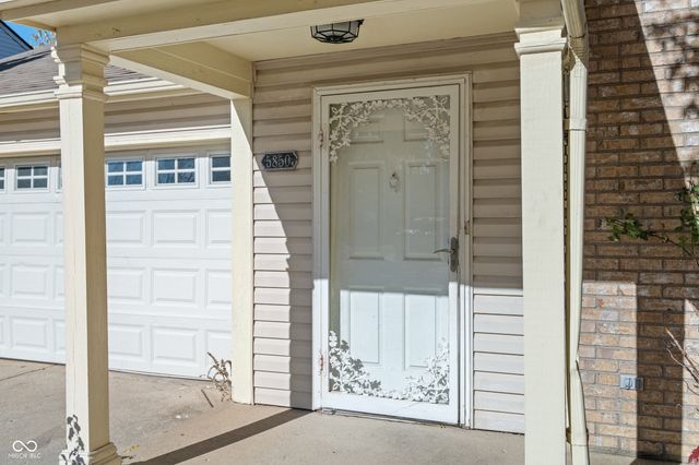 5850 Brobeck Lane, Indianapolis, IN 46254