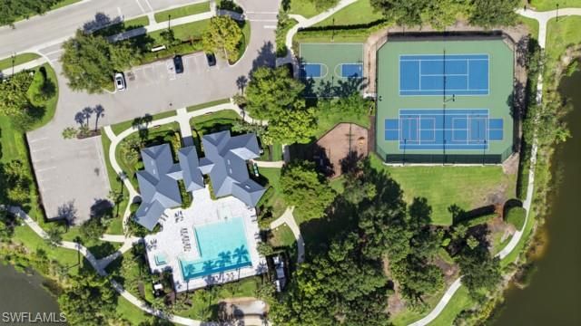 7122 Blue Juniper CT 202, Naples, FL 34109