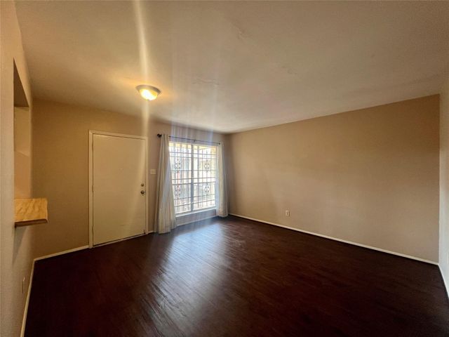 7714 Renwick Drive K107, Houston, TX 77081
