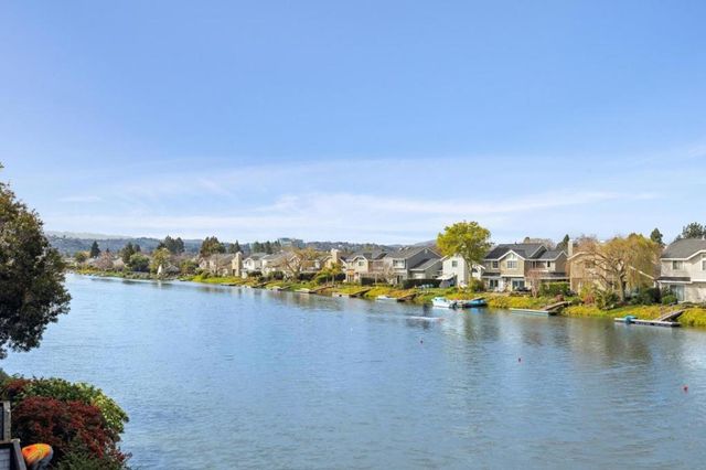 18 Cape Hatteras Court, Redwood City, CA 94065