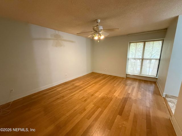 1102 WOOD HILL Place 1102, Jacksonville, FL 32256