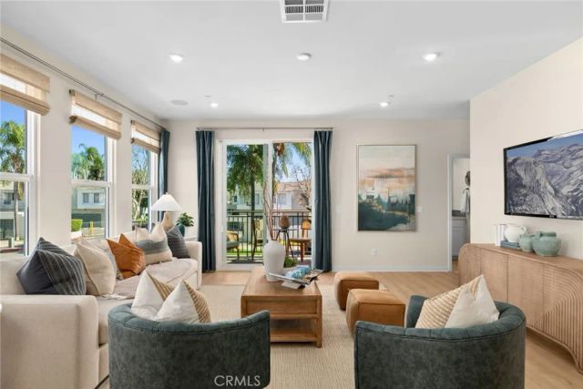 641 E Mission Boulevard, Pomona, CA 91766