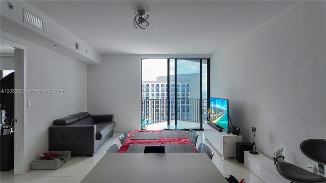 5300 Paseo Boulevard 1807, Doral, FL 33166