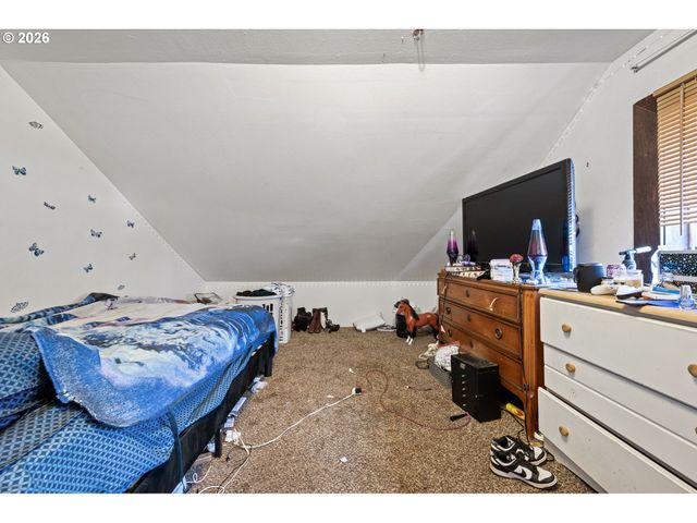 93 SHADY Loop, Springfield, OR 97477