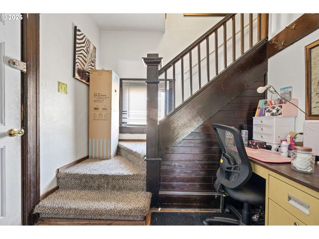 93 SHADY Loop, Springfield, OR 97477