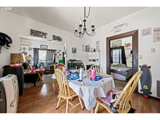 93 SHADY Loop, Springfield, OR 97477