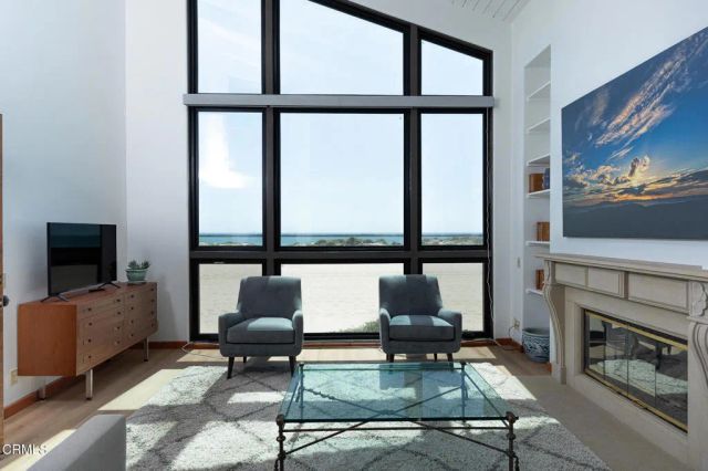 3265 Ocean Drive, Oxnard, CA 93035