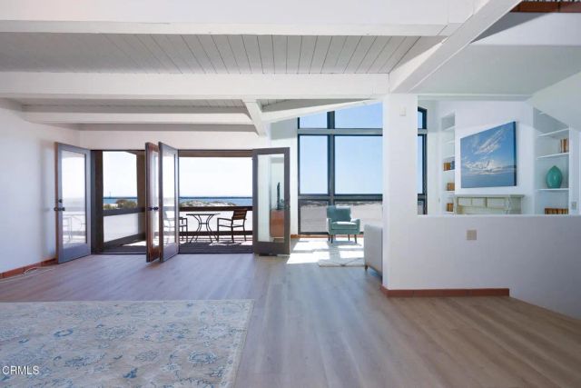 3265 Ocean Drive, Oxnard, CA 93035