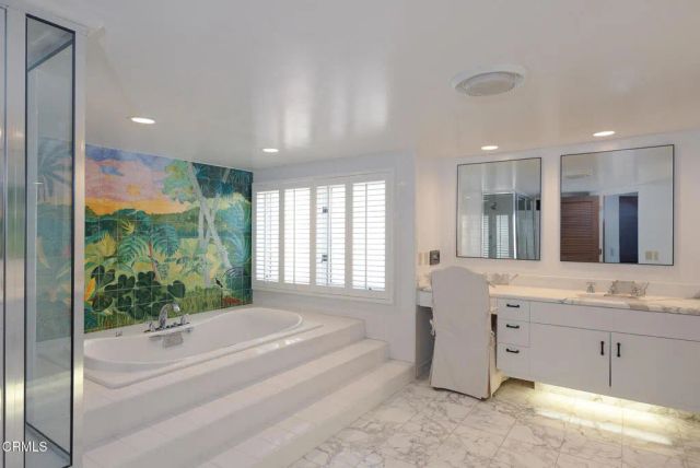3265 Ocean Drive, Oxnard, CA 93035