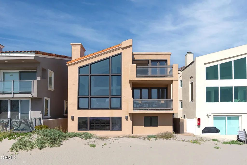 3265 Ocean Drive, Oxnard, CA 93035
