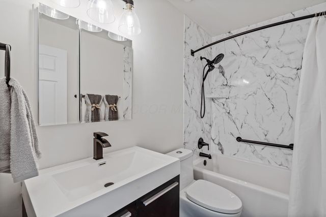 5354 Coral Berry Drive, 79C, Columbus, OH 43235