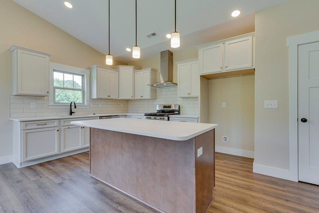4919 Jug Factory Road, Campobello, SC 29322