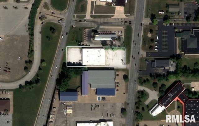 4128 BRADY Street, Davenport, IA 52806