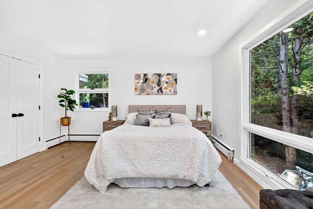 365 Newton St, Brookline, MA 02467