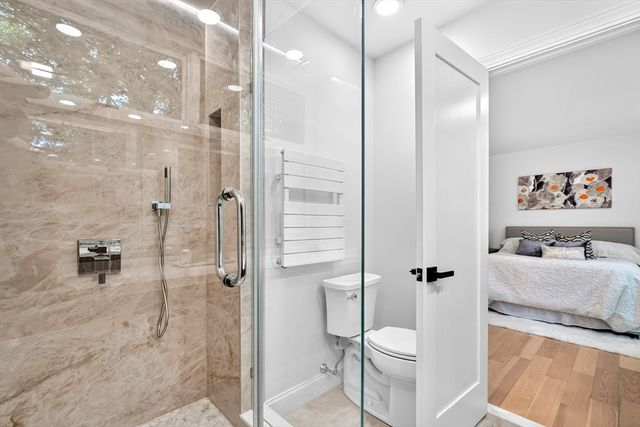 365 Newton St, Brookline, MA 02467