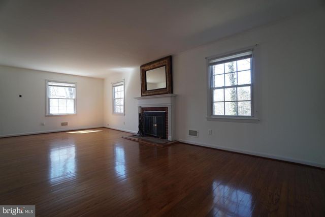 8602 CHAPEL VIEW RD, Ellicott City, MD 21043