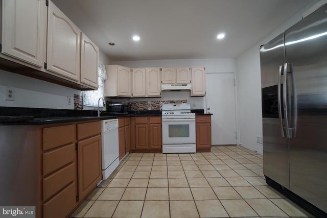 8602 CHAPEL VIEW RD, Ellicott City, MD 21043