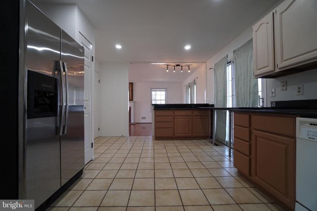 8602 CHAPEL VIEW RD, Ellicott City, MD 21043