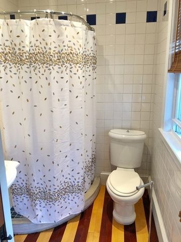 130 Davis 1, Quincy, MA 02170