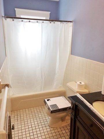 130 Davis 1, Quincy, MA 02170