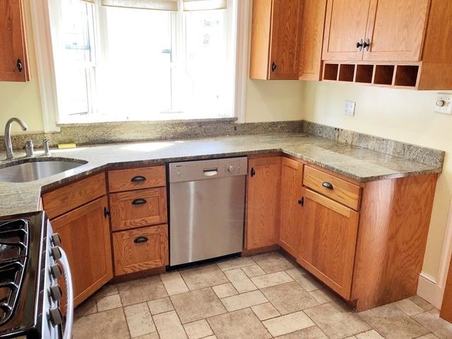 130 Davis 1, Quincy, MA 02170