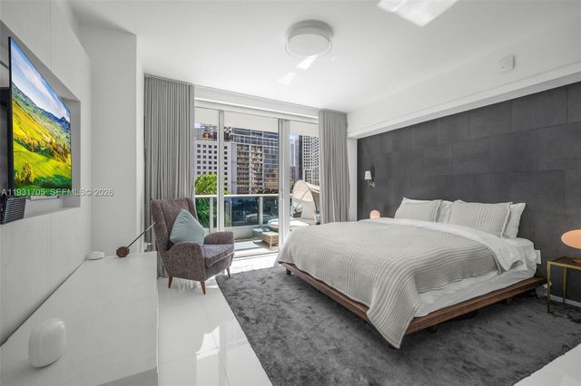 200 Biscayne Boulevard Way 309, Miami, FL 33131