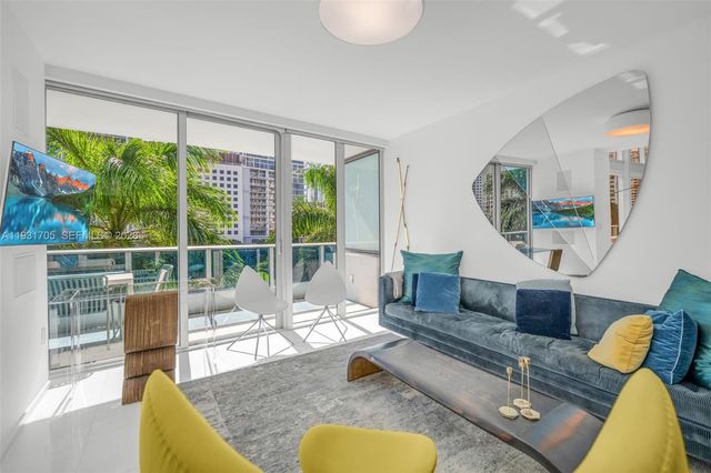 200 Biscayne Boulevard Way 309, Miami, FL 33131