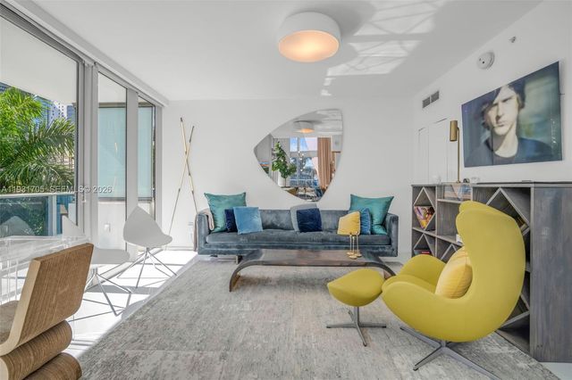 200 Biscayne Boulevard Way 309, Miami, FL 33131