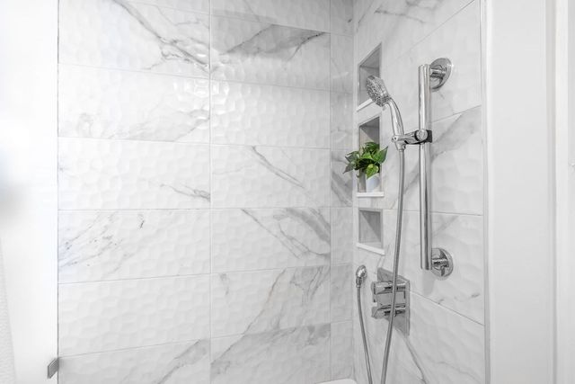 68 Highland Ave, Watertown, MA 02472