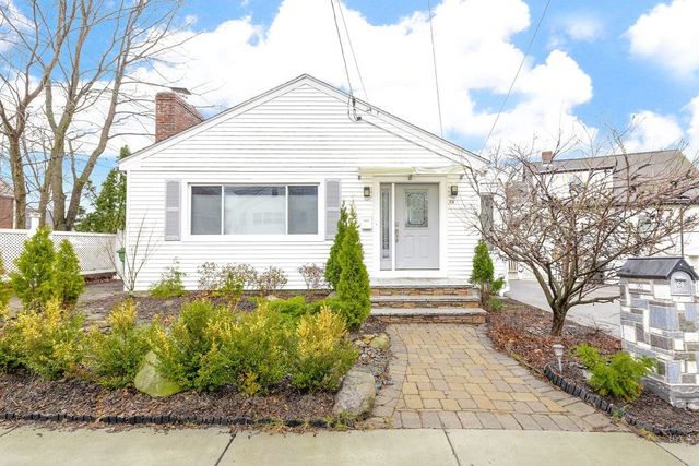 68 Highland Ave, Watertown, MA 02472