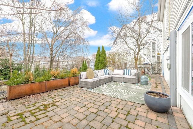 68 Highland Ave, Watertown, MA 02472