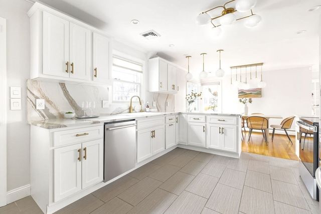 68 Highland Ave, Watertown, MA 02472