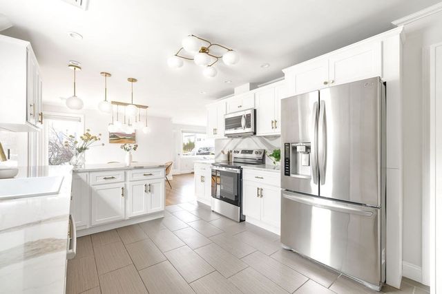 68 Highland Ave, Watertown, MA 02472