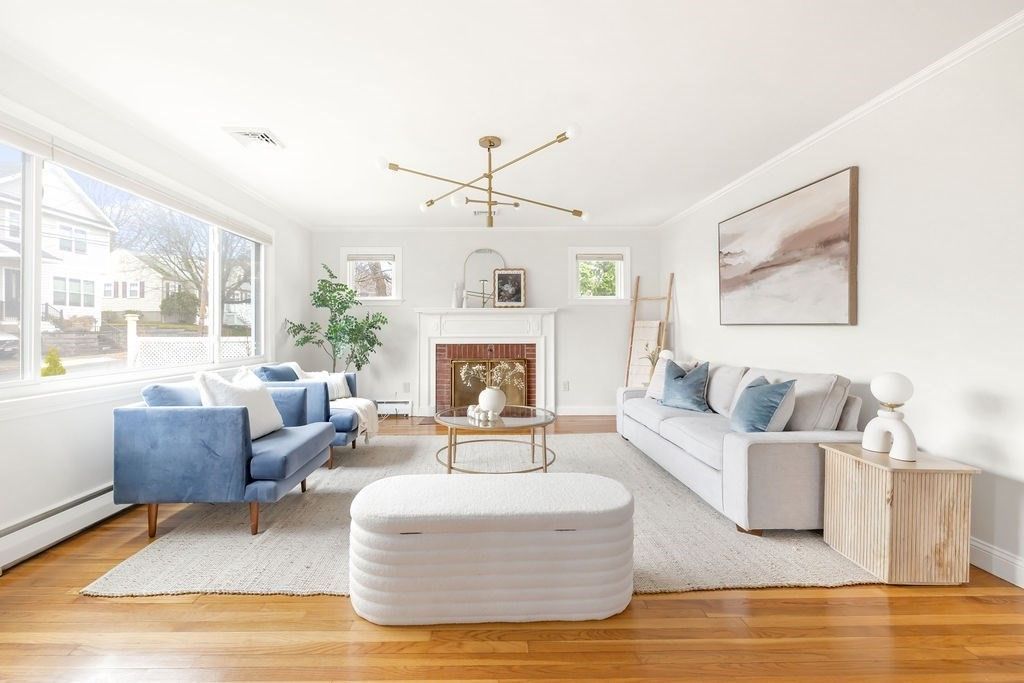 68 Highland Ave, Watertown, MA 02472