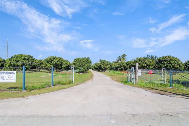 19051 SW 147th Ave, Miami, FL 33187