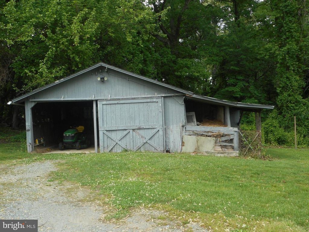 Image 9 of property listing at 49 RESERVOIR RD, Perryville, MD 21903