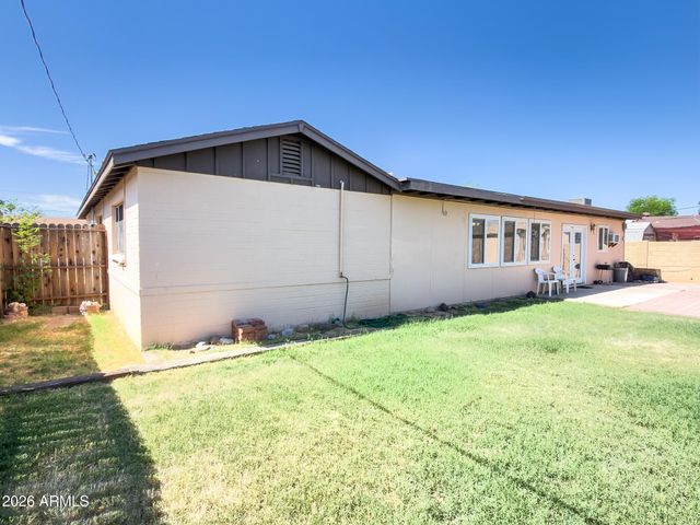 3136 W WETHERSFIELD Road, Phoenix, AZ 85029