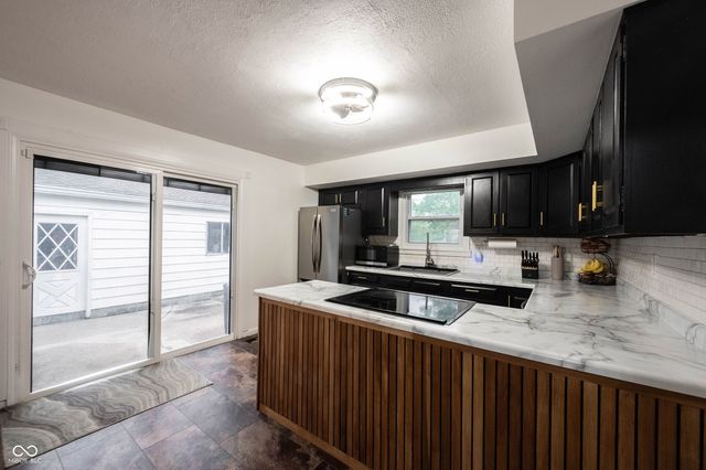 6515 W 11th Street, Indianapolis, IN 46214