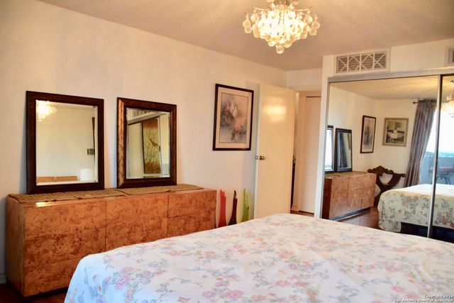 7039 San Pedro Ave Apt 1005, San Antonio, TX 78216